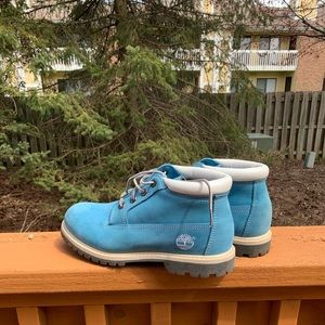 ✨Timberland Boots ($85 obo)